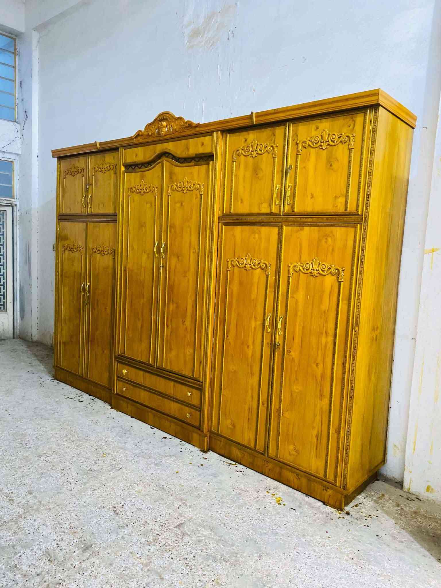 غرفة نوم • كلاسيكي ملكي • شغل زان