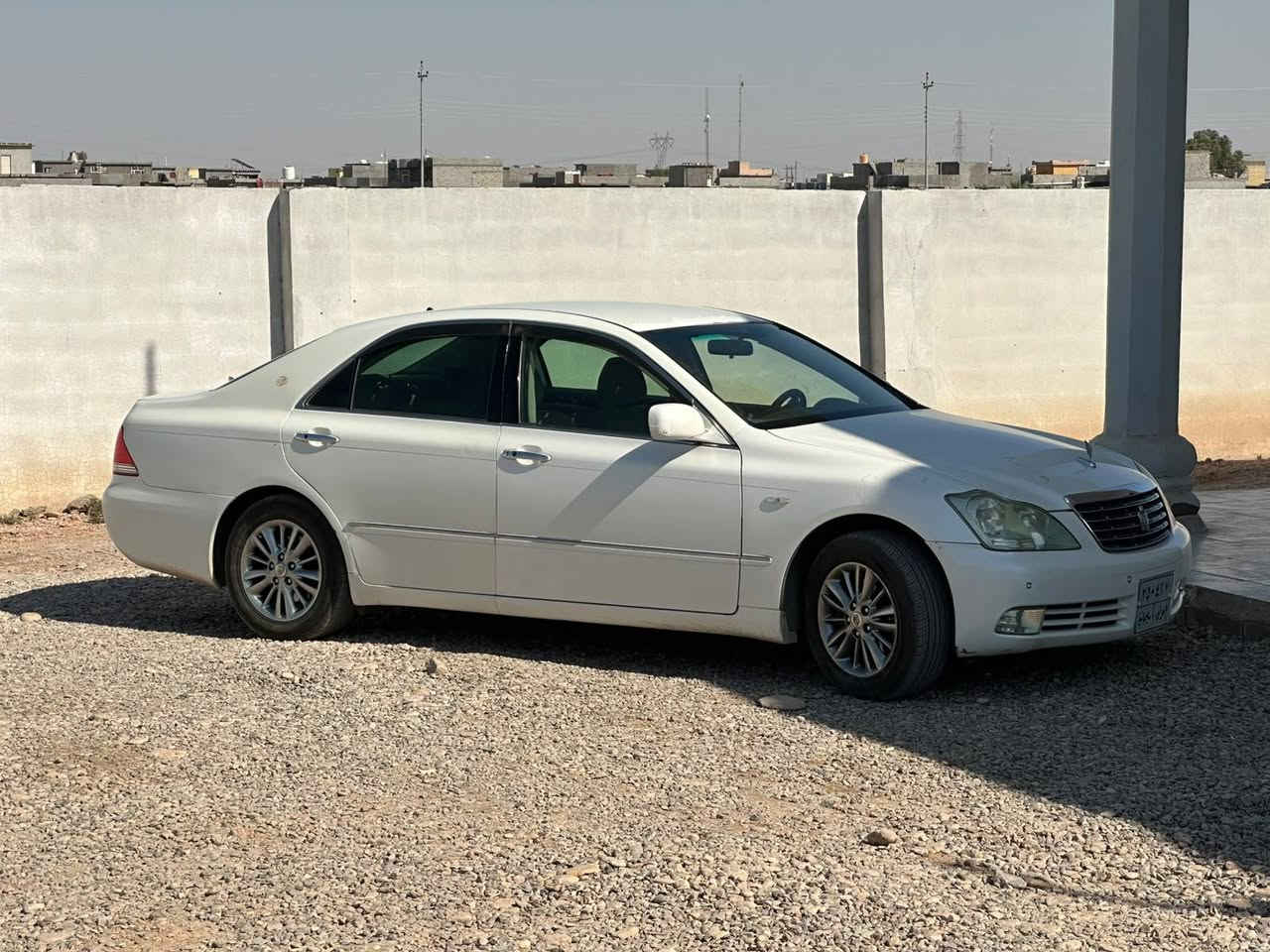 شعندك مراوس بأصولي او بيع 
شاهينة كصتين شاصي ١٨٠ متومه 
كير ومحرك كفالة تبريد ثلج تخم تاير جديد السعر حالي حال السوك انتو قيموها 
*********** / ***********
