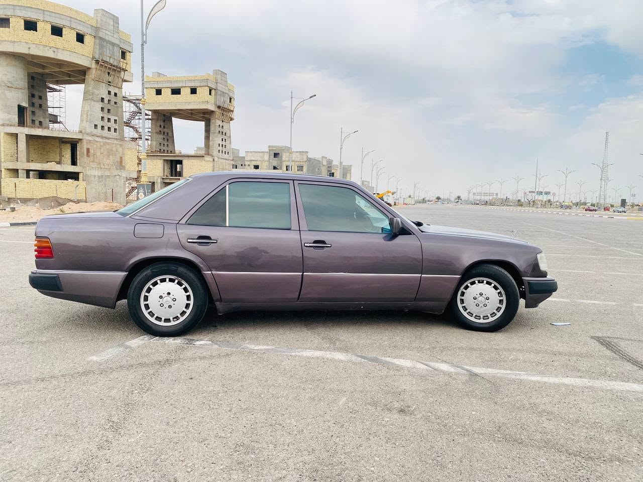 السلام عليكم
مارسدس دب موديل 91 مصبوغه جماليه بدون ضربه سياره بلاديه مكينه عنكبوت السياره جاهز كهربائيات حداديه جديده تخم تاير جديد باتري جديد راديتر جديد كير ومكينه بل كارتون دبل فيت بم جديد جعمقه ومجمع ستيرن كامل جديد سياره نافضها على ايدي ما بيها نقص برغي 
السعر 75 وبيها مجال مكان السياره كربلاء  
***********
***********
