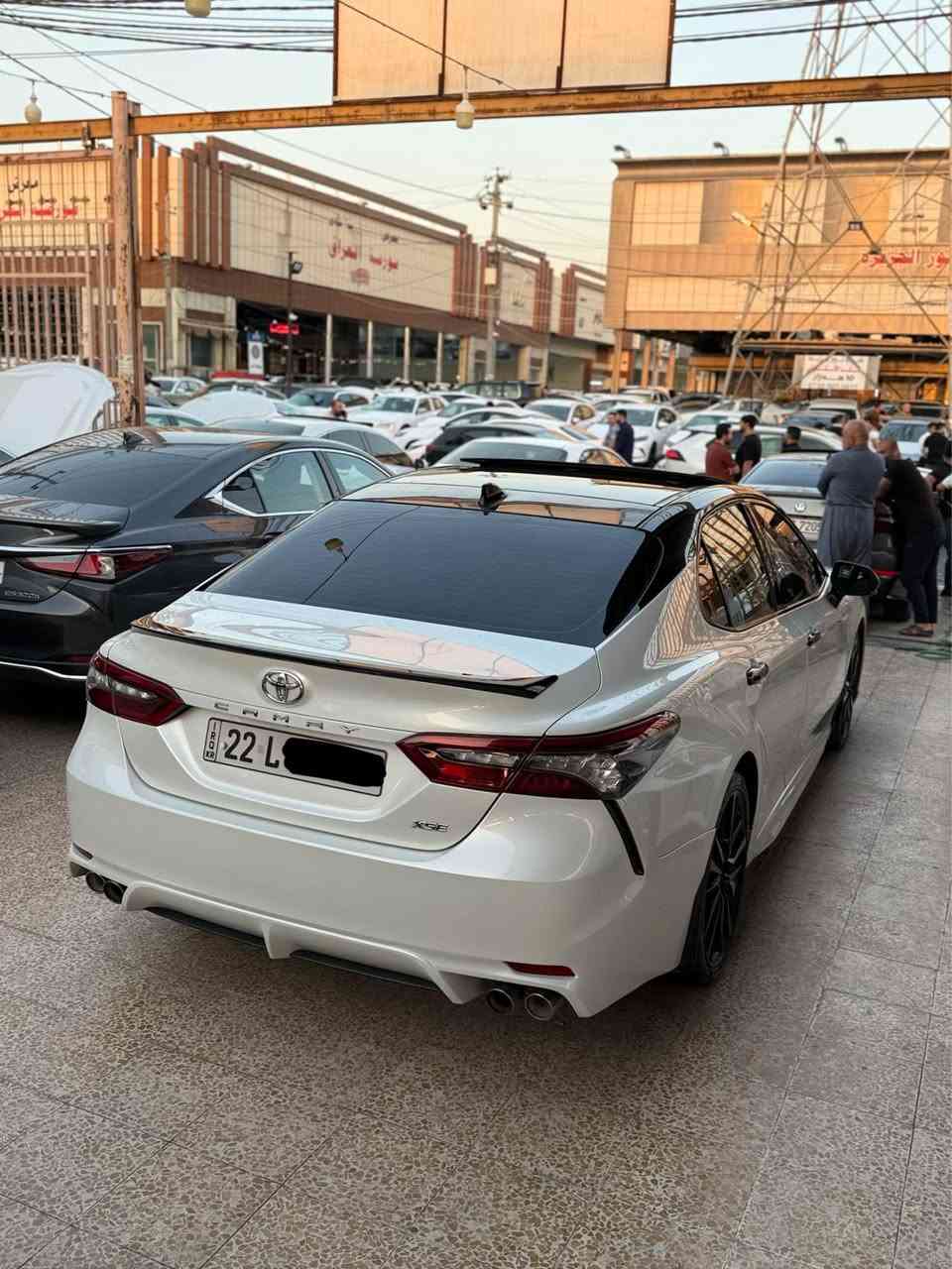 Toyota camry Xse 2021 
فول مواصفاتي بي داتاشؤ 
صقف ره ش بيلادي شاشه گه وره گوشن جلد پانؤراما به سمه ويل ١٩ 
چاملخي پشته وه كليره + دوو په له صبوخي هه يه 
بي ايرباگ گيرو مكينه به شه رت دينار مسروفي تيا نيه زؤر خاوينه 
تب هه ولير *********** واتس اب 
رقم شانصي. 4T1K61AK4MU450693 أربيل, العراق
