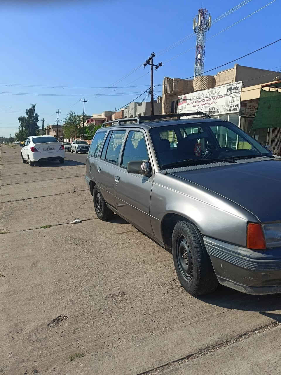 كاديت  موديل 1989 محرك 16 ما بي صرف كير شرط السعر خاص او انتصل عل ارقام التاليه ***********
***********

