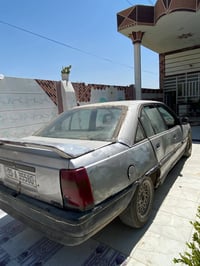 سياره اوبل موديل ٨٨ رقم انكليزي السياره شغاله لكن بيها خياس السنويه لل...