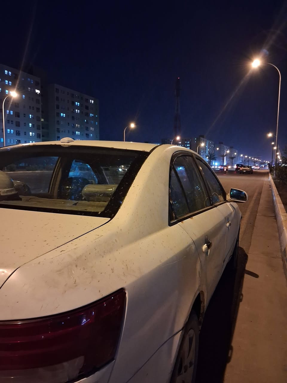 سلام عليكم
سوناتا 2007 امريكي 

محرك 2400دوش

رقم بغداد دولي 

سياره بسمي تحويل ثاني يوم 

كير ومحرك خير من الله 

تبريد ثلج 

باتري جديد

تخم تايرات جدد 

شاشاه جديد

سعر (75)
***********
ضربته من امريكى بس صندوك بدون دواخل 

وبيه ضربه هنا بل عراق بل بنيد موضحه كدامكم بل صور 

هم بدون دواخل 

السياره معجنه وصبوغه عام مشتغليه بيدهم مو يم سمكري 

السياره يرادله صبغ عام وترتيب التنته ملته
