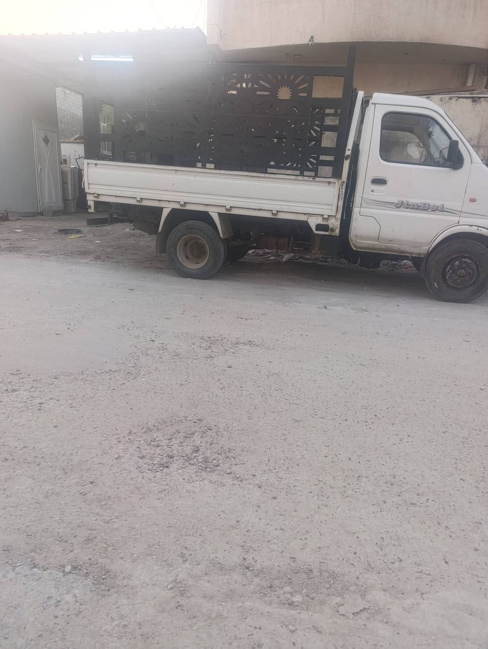 السلام عليكم 
جنبي فحل طنين سياره بلاد جاهزة من كلشي وبسمي سعر 32ورقة
عنوان بغداد شهداء البياع 
***********
