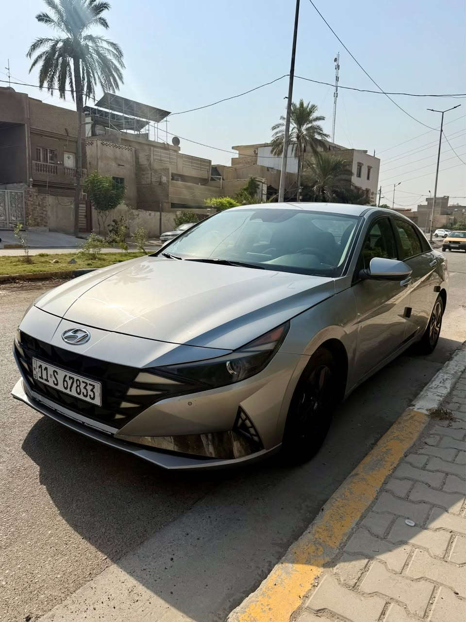 السلام عليكم 
للبيع او المراوس 
هونداي النترا 2021 وارد امريكي 
حادثها جاملغ امامي ايسر و بنيد بدون شواصي 
ممشاها 69 الف 
مواصفاتها 
رادار 
تحديد مسار وتصحيح مسار 
فرمله طوارئ
بصمه تشغيل 
بصمه دخول
تدفئه مقاعد 
اوتو هولد 
3 اوضاع قياده
سايد بريك كهرباء
شاشه اندرويد حديثه 
كامره دواره
تحكم ستيرن 
مكينه 2.0 دوش 
الإنارة الاماميه LED
جنطه ذكيه 
تبريد منضومه جديده 
تخم تايرات جديده 
سياره نصبتها حلوه ومعايزها دينار واحد كلش مرتبه وبالواقع احلى بعد 
مكاني بغداد كاضميه 
سعرها 133 ورقه 
للاستفسار الاتصال على الرقم واتساب ورصيد متاح 

‭***********‬ بغداد, العراق
