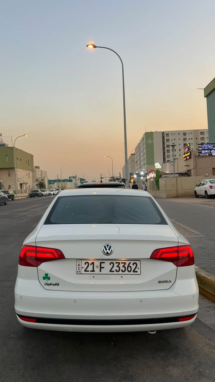 السلام عليكم
2022 كفاله كشر وكير ومكينة ماشيه 40
117 وبيهه مجال قليل حيل 
مكاني بغداد
***********
