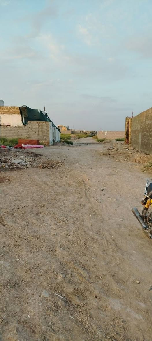 🏡 فرصة عقارية مميزة وسعر مناسب جدا في حي المتنبي ب7 مليون وقابل للتفاوض!
قطعة أرض طابو زراعي – سند 25 بموقع مميز، مناسبة جداً للسكن والاستثمار 🌟

📐 المساحة: 350 م²
📏 الواجهة: 10 م
📏 النزال: 35 م
💰 السعر: 7 ملايين فقط وقابل للتفاوض
⚡ مي وكهرباء وخدمات متوفرة
📍 العنوان: حي المتنبي

إذا تبحث عن قطعة واسعة وبسعر مناسب وموقع مخدّم، فهذه فرصة تستحق المشاهدة.

📞 للاستفسار *********** والتفاصيل والتواصل، راسلنا الآن.
