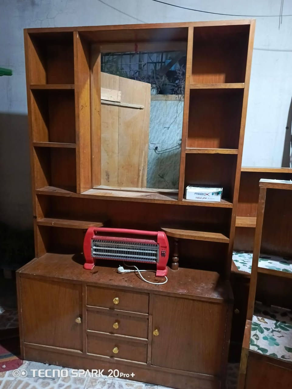 للبيع سعرهن ثنينهن ١٠٠ قفل
ديالى منطقه هبهب. اللقمانيه قرب(محطة) بانزينخانه عين الشمس
***********
***********
