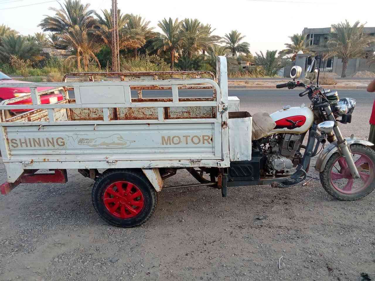 ستوتة ام طير موديل 14 
وراق ما بيها مكفولة من السرقة
كهربائيات شغالة محرك 20
سلف هورن لايت بك لايت انبيثري
السعر 950 بيها مجال
عنوان شهربان جسر مهروت
***********
