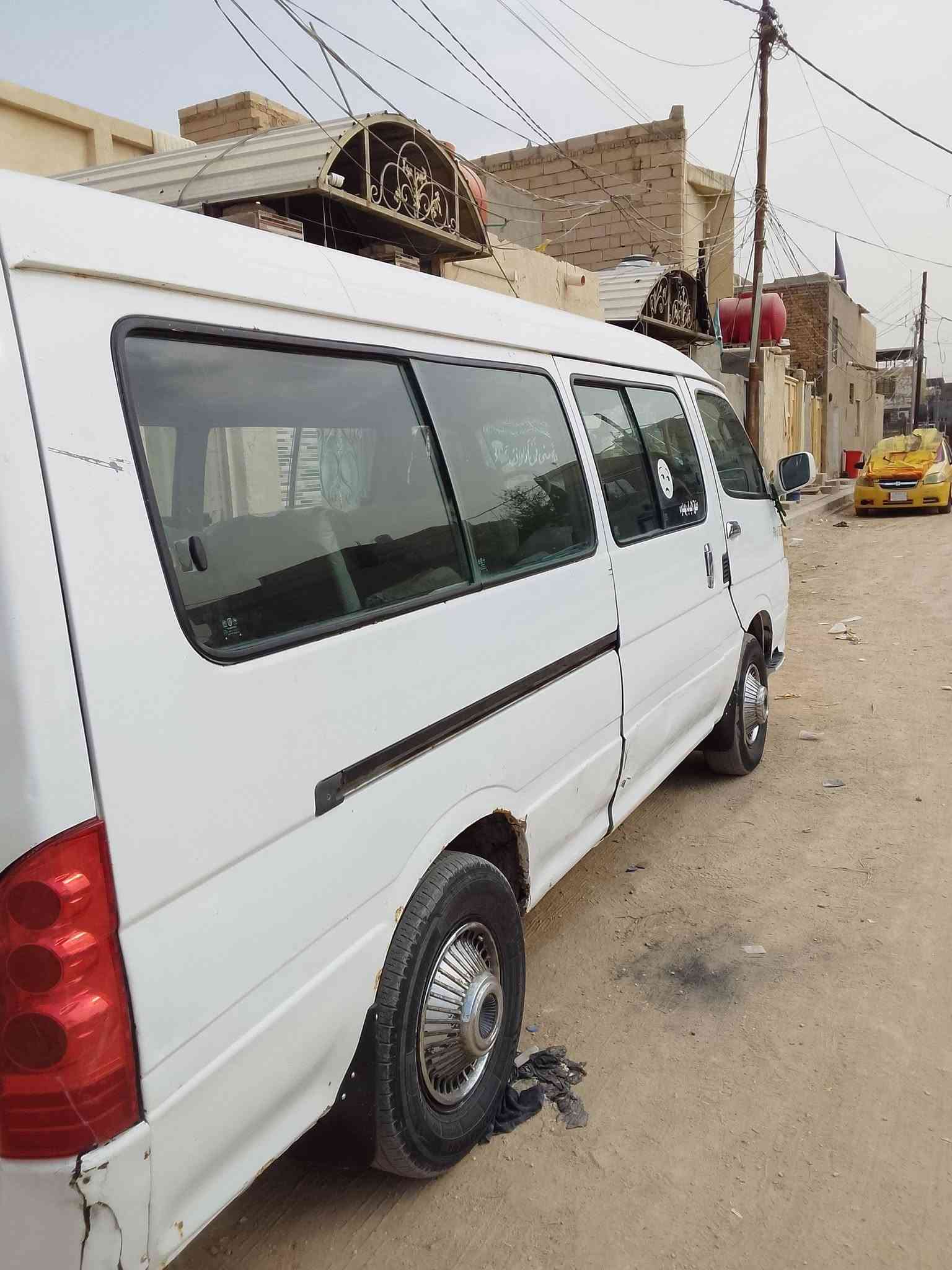 سلام عليكم سيارة جنبي مديل14 موصليه للبيع مكينه كير اكسن حداديه نضيفات دواخلها حلو مكان نجف سعر 32بيها مجال رقم ***********
