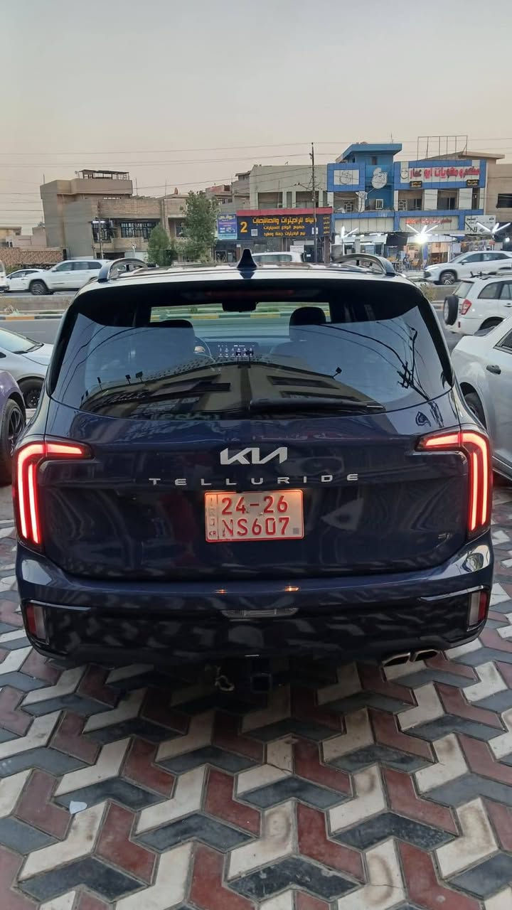 السلام عليكم 
للبیع

كيا تيلورايد موديل 2024 sx برستيج اكس برو فول مواصفات للاخير  

ماشية 40.000 ميل 

 1-  كيا تيلورايد فئه sx xpro prestige
2- محرك 6 سلندر 3800 
3-  ويل كب حجم 18 اطار نقشة خشنة  
4- كامرات 5 محيطية مراية داخلية كامرة 
5- داتاشو بالدشبول 
6- سقف اسود شامو كنتارا 
7- عداد المسافة الحال 
8- بصمة ابواب امامية  وبصمة تشغيل وتشغيل عن بعد
9- لايتات زينون عالي ناصي عدستين 
10-اشارة في المرايا الجانبية مع حساسات الاجتياز 
11- مصابيح ترحيب في مقابض الابواب + ترحيب بالمرايا 
12- رادار امامي تفاعلي للتوقف التلقائي امامي خلفي وجانبي 
13 - السيارة فتحتين سقف 
14-حساسات امامي خلفي
15-غرفة السيارة جلد نابا اسود نقشة خياط 
16-تحكم كهربائي متكامل لمقاعد  المقدمة 
17- المقاعد الامامية والخلفية تدفئة وتبريد  
18-شاشة دشبول كبيرة لمجموعة من الايعازات والضبط
19-بردات اصلية للابواب الخلفية 
20-مقاعد وسطية تطوى كهربائيا ويدوية الفتح 
21- انارة ليزرية محيطية متعددة الالوان لأنارة دواخل السيارة 
22-مرايا جانبية شفط كهرباء 
23- خاصية تحديد المسار والتنبيه عند الخروج من المسار 
24-المقعد الوسطي منفصل  VIP
25-تبريد السيارة 3 قطع 
26- تحكم ستيرن جهتين متعدد الايعازات 
27- وضعيات القيادة عدد 5 
28- تنبيه بالارتجاج في المقود عند الخروج من المسار او عند الرجوع 
29-كشن السائق مساج وذاكرة 
30 - جنطة كهرباء فتح واغلاق 
31- ستيرن تدفئة  
32- 5 وضعيات قيادة + 4x4
33- اوتو هولد + اوتو ستوب 
34- تحديد مسار الي + مثبت سرعة 
35- تبريد خلفي منفصل 
36- شاحن واير ليس 
37- منافذ شحن بالكشنات وبالخلف 
38- سستم صوت هارمن كاردن 
وباقي المواصفات بالسيارة الغنية عن التعريف 
السياره بدون ايرباك بدون شاصي بدون دواخل صور الحادث 
ورقم الشاصي مذكور بالصور
السياره كاتي تترقم اربيل 
اتحب انت اترقم او اني ارقملك
موقع السياره يغداد دوره
للتواصل ***********

