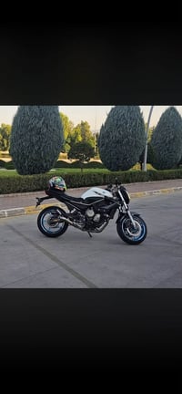 XJ6 • ٦٠٠ • ٢٠٠٩