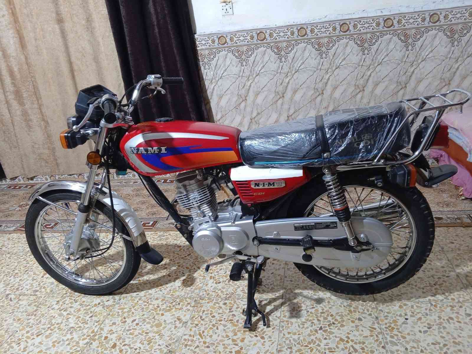 يالله السلام عليكم دراجه البيع موديل 26 دراجه حلوه احله من صور محرك كفاله كهربايات كله شغاله اوراق سكنر مكاني كربلاء شارع الدره سعر 700 وبيها مجال وشراي يدلل 0782822456

