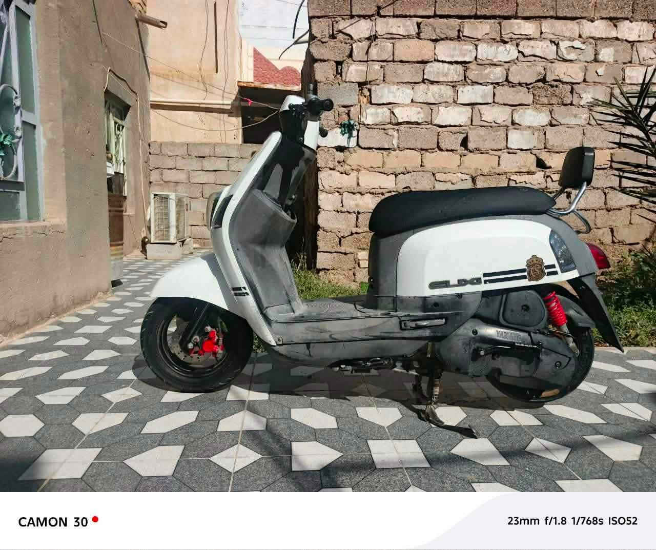 السلام عليكم دراجه بوليس للبيع مكفوله مكان واسط زبيديه سعرها 800.  
هاذ رقمي ***********
