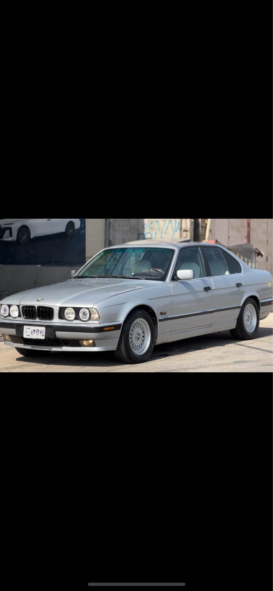 سه رەتا به ناوی خودا 
BMW1995
فول نمونە نمونە
مەکینە ٥٢٥ کەپس توماتیک  
ئارم پلاستیک هەولیر 
بە شەرتی ئەوەلیاتو موسو براوەو خرامە
پیشو پشتی کەپس 
سەیارەکە فول فولە
سلاید 
کوشن جلد و هیتەر 
حاسەو کامیرە 
جام کارەبا 
تەلەفونو کود 
تەبرید لەسەر سویچ
جەگو سپیری بیلادی 
سەیارەیەکی تا بلیی جوانو بی مەسروفە 
گیرو مەکینەو ئەکسل و تەقەو رەقە بەشەرتی ١٠ فیتەر 
بئ نوقسانیو بئ مەسروف کارەبایی بەشەرت ٢٥٠ مەسروفی نیە 
مشتەری لە خزمەتام 
سعر ٦٢ گەلاو مەجالیکی برایانە 
ژ.م *********** السليمانية, العراق
