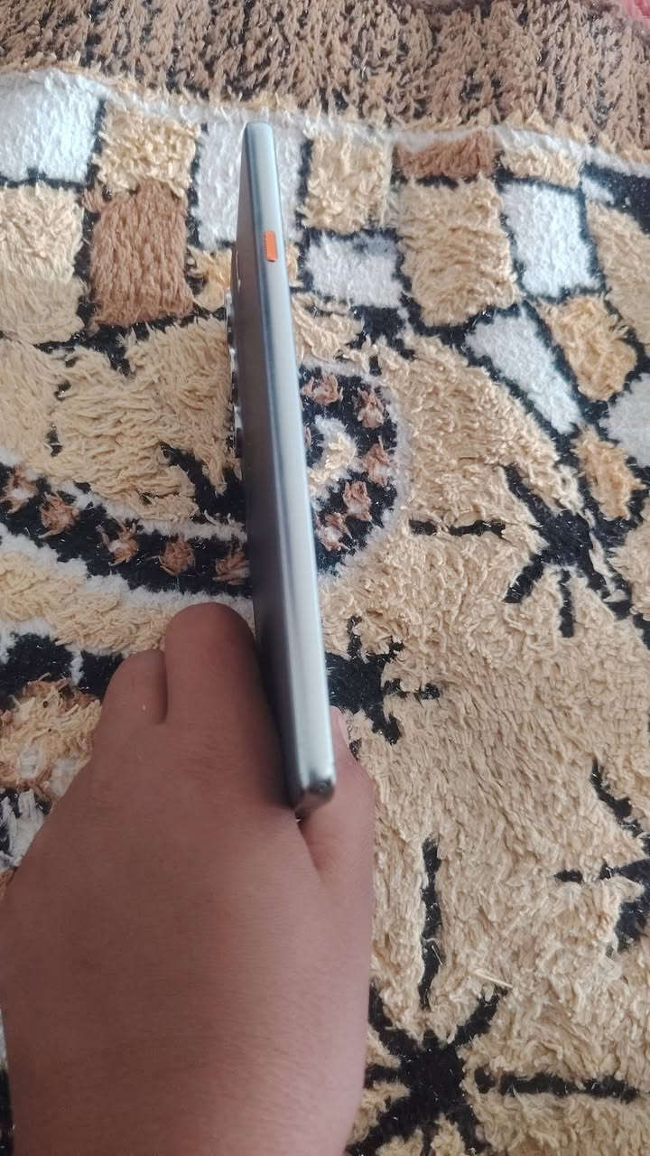 سلام عليكم جهاز تكنو نوت 40 ما مستعمل شهر جهاز جديد السعر 350 وبي مجال اولنتصال على هاذا الرقم ***********
