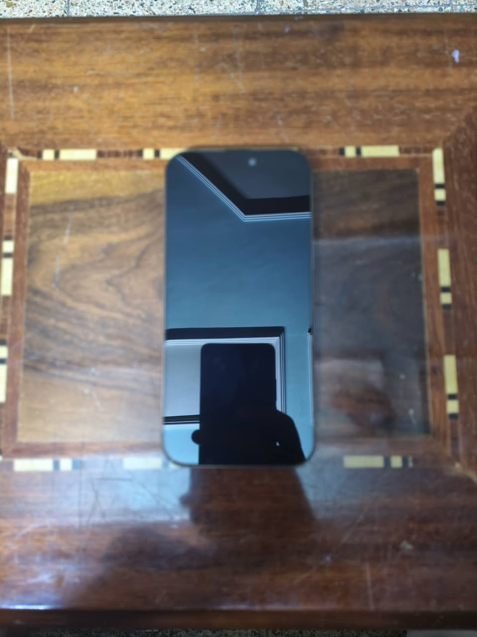 iphone 16 pro max
بطاريه 96 جهاز نضيف شاصي مابيه طخه بس الضهر مكسور ذاكره 256 تك شريحه شرق اوسط بدون كارتونه وياه هديه كفرات رقمي ***********
سعره .مليون 300 الف بيه مجال بسيط
