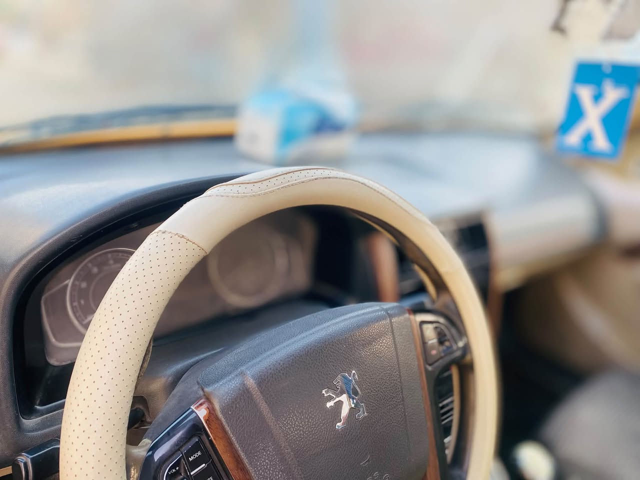 سلام عليكم بيجو بارص للبيع 🚖👍
بيجو بارص ٢٠١٨ كفاله عامه مكينه وكير وحداديه ومداور ثاني يوم والسياره تفاصيلها واضحه بل الصوره  سياره نضيفه شوفت عينك 

 الـعنوان /الدوانيه الحمزه الشرقي 

السعـر :خـاص 

لمراسله واتساب عله الرقم : ***********
