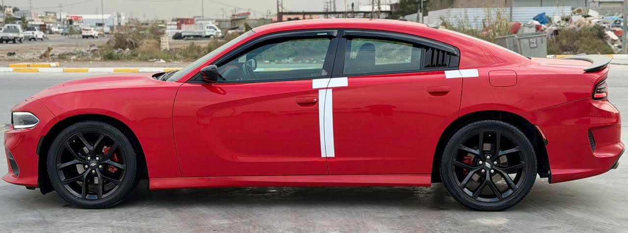 دوج جارجر
موديل 2020 ❤️

مكينه 3600 / V..6
عليها كت كامل SRT
كراسي حضن جلد لونين 
كراسي كهرباء 
هيترات بالكراسي 
شفتات سرعة بالستيرن
شاشه 
كامرا
تشغيل بعد 
لد خلفي وامامي 
جديدة جدا ماشيه 60 الف 
سيارة مال جناي وبالعافية على الي ياخذها 
بيها قطعة وحده صبغ 
رقم اربيل سنوية بسمي تحويل مباشر 
العنوان / واسط - الصويرة "
هاتف / *********** - واتساب ✅"
