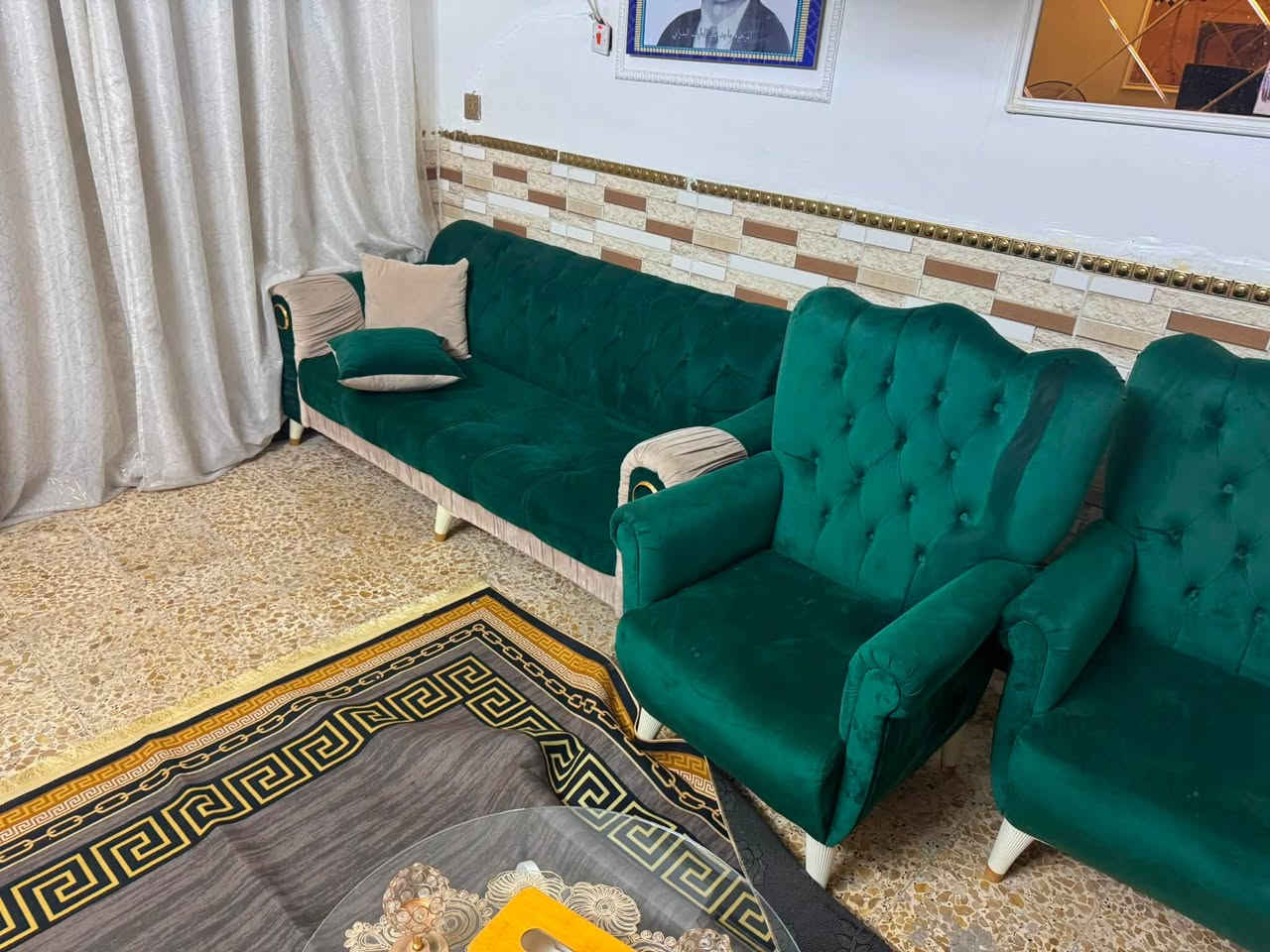 السلام عليكم تخم و طبلات 4 وساعه نقص جامه فقط شغاله شلعه وحده كلهن ب400 الف العنوان سبع بكار سوق السمكه
رقم الهاتف:***********
