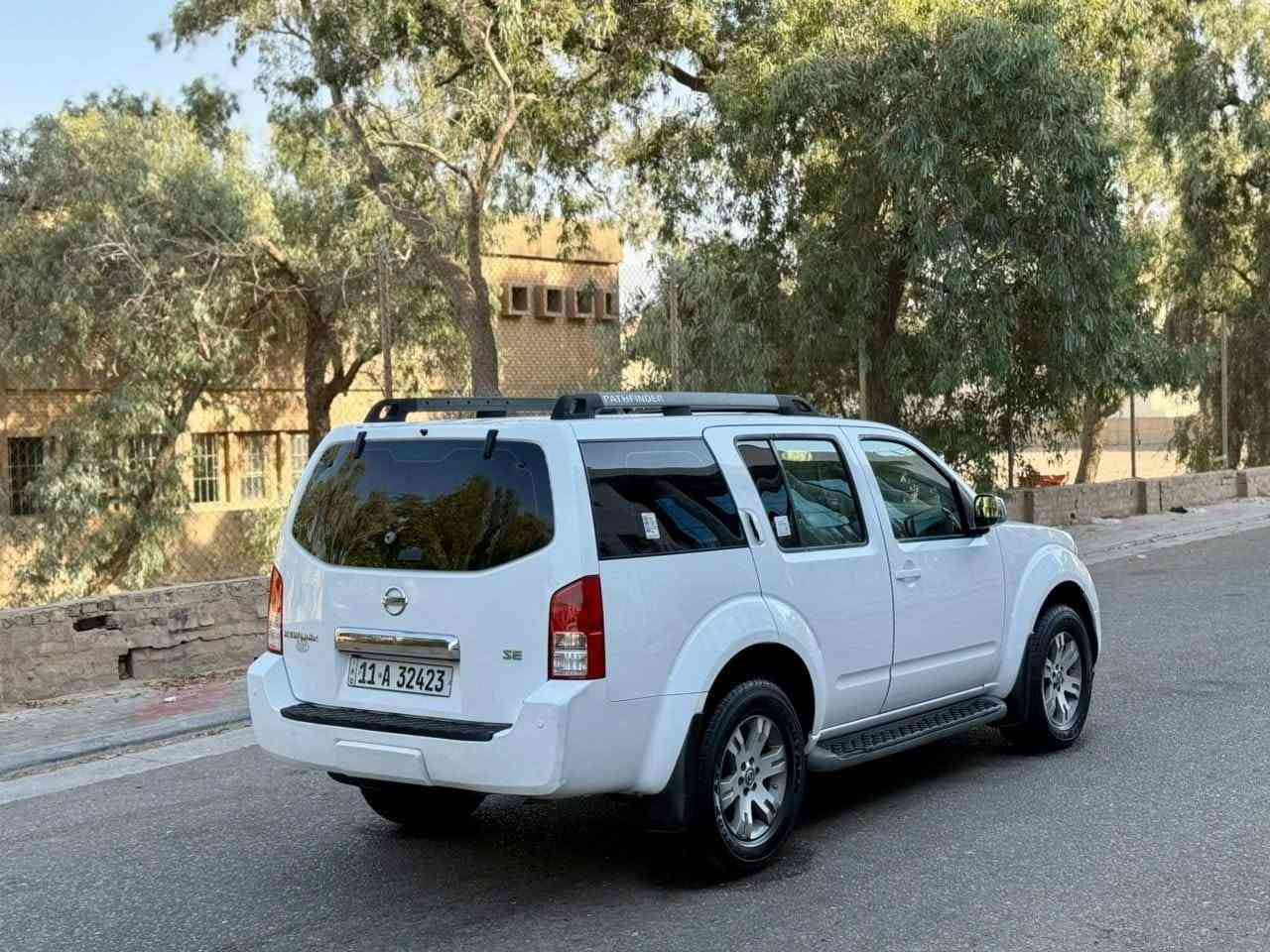 سلام عليكم نيسان باتفندر خليجي كفاله عامه من صبغ وتبديل وضربه كفاله شرط الفحص خليجي فتحه تبريد 3قطع  سلايد روف  ثلاجه تحكم ستيرن داخل عسلي سياره رقم بغداد بسمي نكليزي صاعده هزه سنويه لسنه2030 تحويل مباشر تخم تاير دلوب ياباني حداديه ممتازه سياره مال بيت ومال جنيه  مكينه 4000 سته سلندر لايتات زنون  موديل2006 السعر 118 وبيها مجال بسيط عنوان بصره ابي الخصيب ***********
