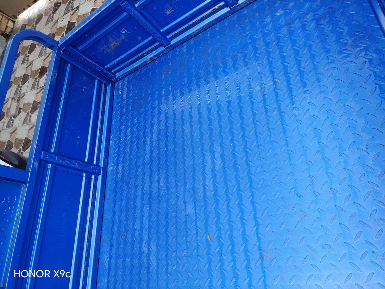 سلام عليكم ستوته البيع رقم سنويه موديل 23 بسمي رقم الماني امداور يمته ما يعجبك بيع مستعجل هاذه رقمي راعيه ***********
