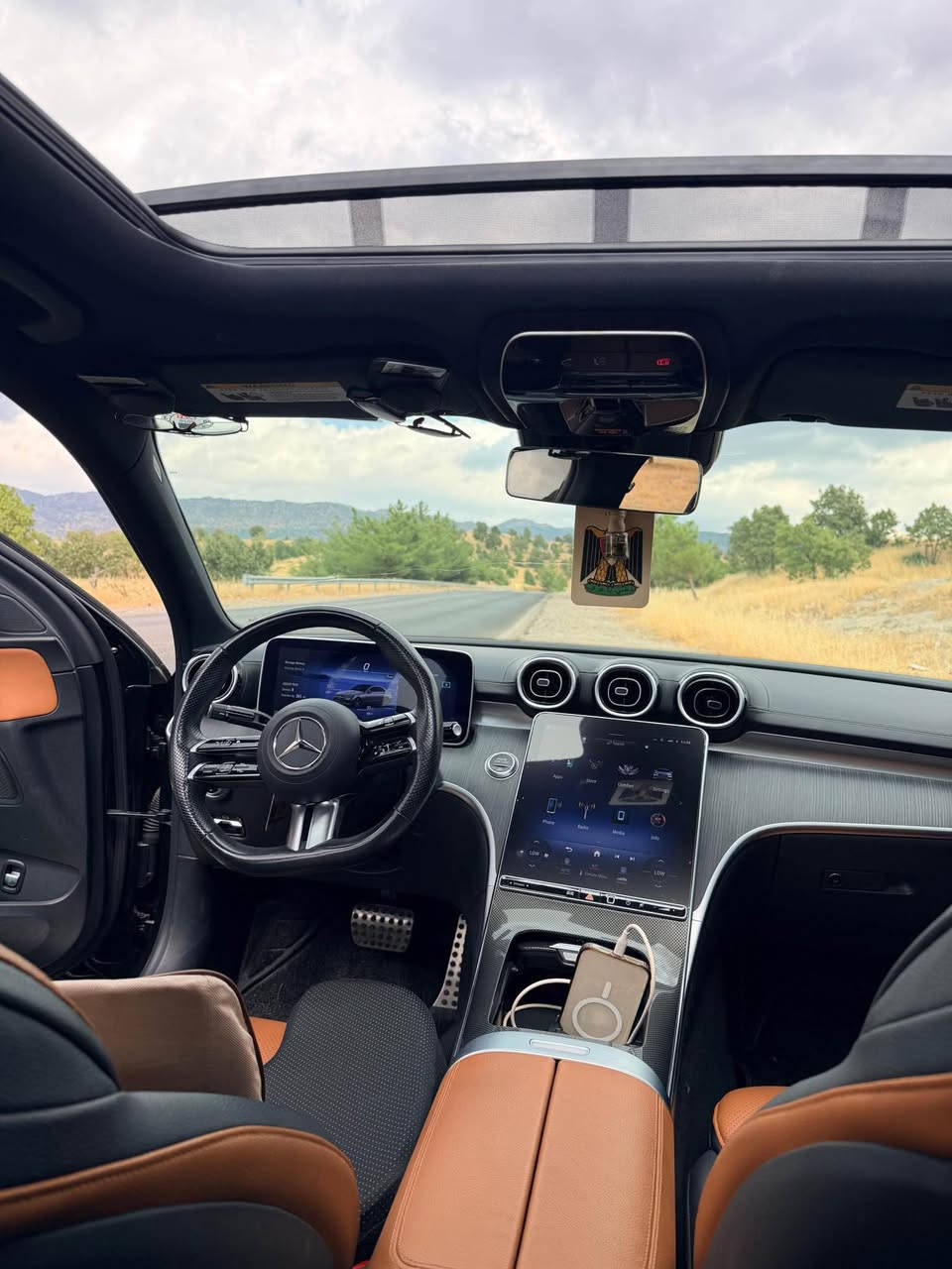 للبيع 
مرسيدس C300 Amg  
موديل 2023
محرك 2000تيربو
السيارة وارد أمريكي كلين تايتل بدون حادث 
عداد المسافة: ٤٦الف كيلو متر
تخم تاير جديد

السعر 348$ورقة وبي مجال بسيط

.
رقم صاحب السيارة 

فقط واتساب ***********

العنوان /بغداد /الدوره بغداد, العراق
