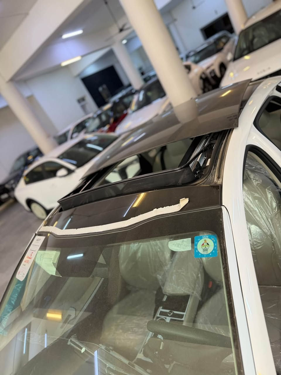 انسب و ارخص 
كيا كي فايف K5  
ضمان شركة المجموعه الدولية 5 سنوات او 100.000 km 
2025
زيرو عداد 500 km 
رقم بغداد مثبت لوحات 
مواصفات فول 1/1 
مكينه 2.5 
بانوراما 
بصمه تشغيل 
تشغيل عن بعد 
حساس امامي 
حساس خلفي 
مري كهرباء 
داخل ابيض  
مقاعد جلد 
تبريد قطعتين 
شاشة كبيره
كامره خلفيه 
مقاعد الاماميه كهرباء 
شاحن موبايل 
بك لايت خلفي LED
اريل نفكيتر 

‏‎العنوان بغداد كرادة 

‏‭***********
