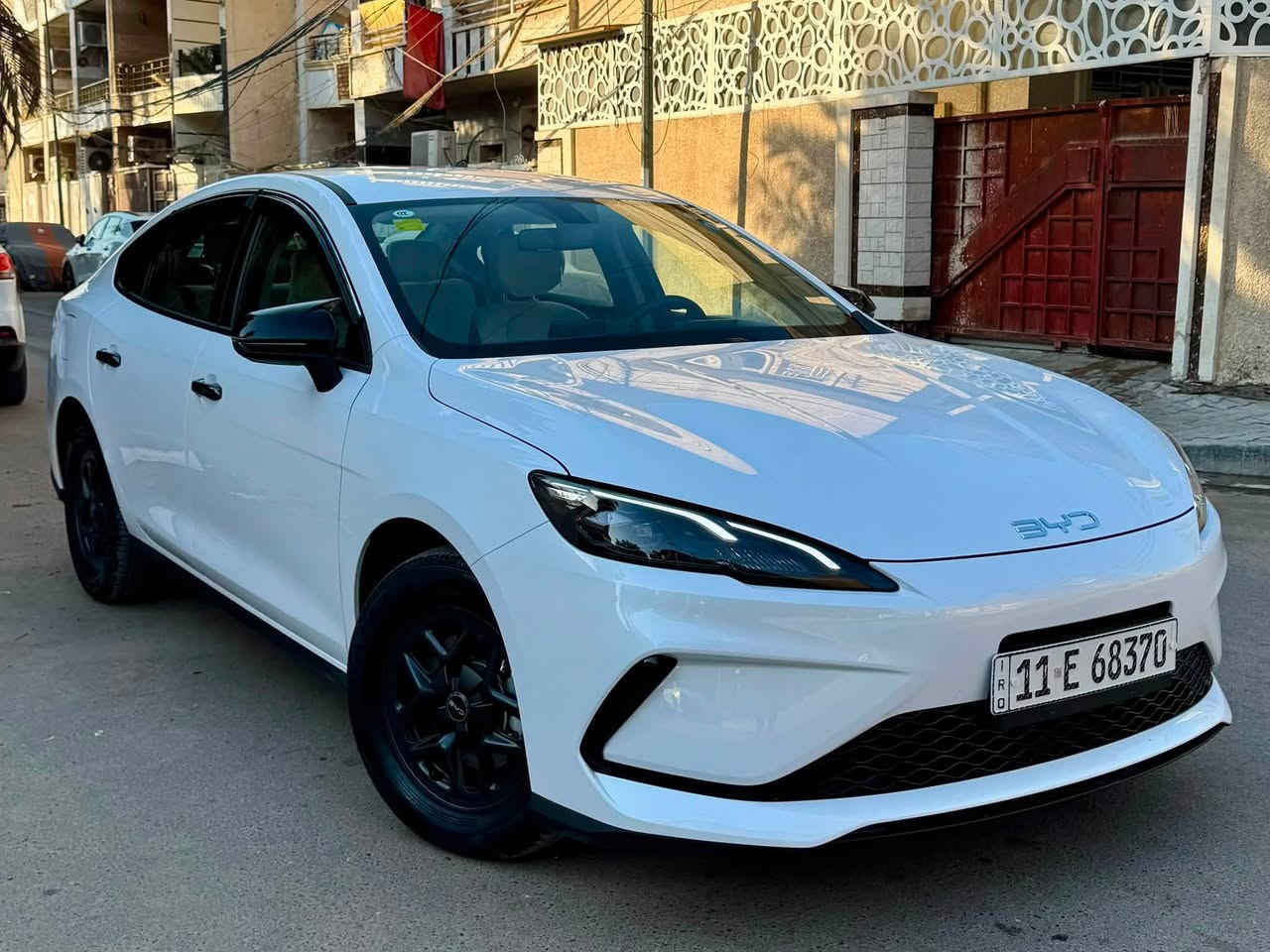 للبيع BYD Seal 05 موديل 2025
ماشية 8000 كم
السيارة مكفولة وبحالة الزيرو عدا طخه بسيطه بلهلال الخلفي وموجوده صورة الطخه بلمنشور
رقم بغداد وباسمي والتحويل مباشر
مواصفاتها:
داخل جلد أبيض
شاشة تدعم أبل كار بلاي وأندرويد أوتو ومنصبلها كل لبرامج المهمه 
كاملة الملحقات (بصمة، كارت، أرضيات، الشاحنة 16 امبير)
سستم سوادات كامل للسيارة (سبايدر، مطريات، وسكوبات)

السعر ١٩ وربع مليون وبيها مجال بسيط للشراي
مكان السيارة: بغداد - الوزيرية

***********
