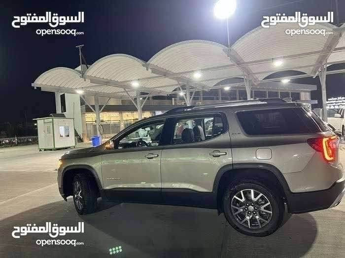 مكلف بالنشر:
جمسي اكاديا موديل 2022  مواصفات SLE محرك 2000 توربو حادثها موضح بالصور  ماشية 135000 قابلة للزيادة السيارة موجودة في البصرة خورالزبير السعر 205 وبيها مجال او مراوس حسب القناعة 
للاستفسار 
*********** البصرة, العراق
