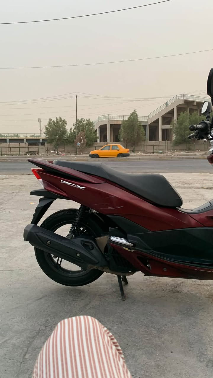 سلام عليكم.... 
دراجة  (PCX)(جيل الثاني) للبيع
دراجة شلعه معدل كهربائيات كلهه شغاله 
دراجة جديده بلاديه 
أي نقص مابيهة
جيب فيتر وتعال افحص
العنوان بغداد الاستفسار الاتصال على الرقم 
***********
