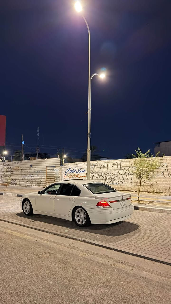سلام عليكم باخره 2003 معلاية 13 رقم بغداد معامله مفحوصه هزه وكامله بقت عله الكمرك وعفتها ابيع واقع حال للعلم الكمرك مدفوع بقرار 48 بس ابيعلك واقع حال سياره جاهزه للاخير فقط دبلات خلفيه تعبانه من مكينه كير حداده تخم تاير وويل 19 جديد السعر 85 وبيها مجال بسيط مكاني بصرة
***********

نص مكتوب في الصور:
- الناصريه / حقل الصبة
- كربلاء المقدسة حي العباس