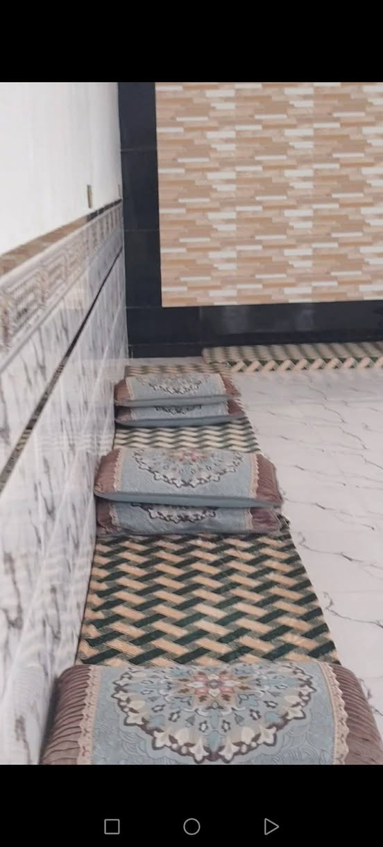 بيت للبيع في بغداد قضاء التاجي مقاطعه ذراع دجله قرب جسر الشيخ عامر يبعد عن الكاظميه 30  دقيقه بيت متكون من
بيت للبيع في بغداد قضاء التاجي مقاطعه ذراع دجله قرب جسر الشيخ عامر يبعد عن الكاظميه 30  دقيقه بيت متكون من
1ثلاث قرف نوم 
2صاله واستقبال 
3 مطبخ
4حمام 
سعره جدا مناسب اتصل وبيك خير ودلل 
للاتصال *********** واتساب +واتصال
*********** اتصال
*  يوجد مع البيت سبع دوانم عقد للبيع ايضا
