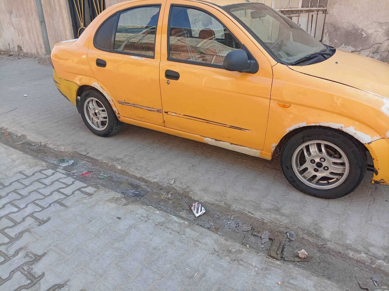 طيبه موديل 2017 محرك وكير تبريد بحاله جيده طقم تاير غرامات مصفره فقط الهيئه عل مشتري  السعر ٢٢ ورقه وبيها مجال
***********
