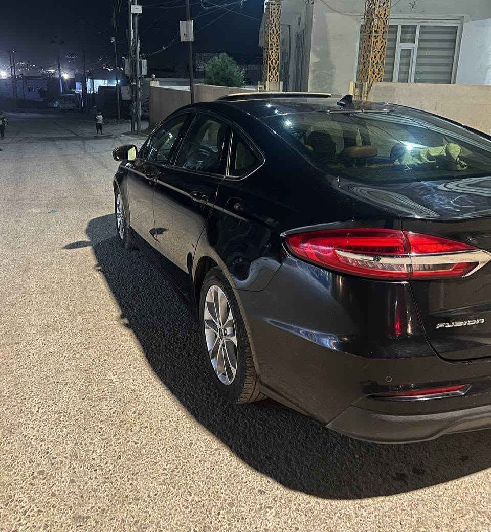 فۆرد فیوژن مۆدیل 2020 مەکینە 1.5 تۆربۆ ECO SE boost ڕەقەم هەولێر بە شەرتی تحویل 

-سڵاید
- ناو قەیسی 
- تەحەکوماتی سەرسوکان 
- سێ شاشە گەورە 
- کوشن کارەبا 
- پانۆراما
- تەحدید سورعە 
- خەتی جادە 
- تەبرید مەرکەزی 

سەیارەکە ماڵی دۆستە ڕێک و پێک و بێ عەیبە 3 پارچەی بۆیاخە لە وێنەکاندا دانراوە هەنێ شوێن کارتی و ساردی  هەیە سەیارەکە زۆر کەمە 
10 گەڵا غەرامەی تێدایە لە کاتی مەعامەلە دەیگەڕێنمەوە . 

- نرخی 87 گەڵاو مەجالێکی برایانە 

 - شوێن سلێمانی 
***********

فورد فيوجن موديل 2020، محرك 1.5 تيربو EcoBoost، رقم أربيل، بشرط التحويل.

سلايد

داخل قيسي

تحكم بالسرعة

ثلاث شاشات كبيرة

كوشن كهربائي

تحديد السرعة

تحذير مغادرة المسار

تبريد مركزي

السيارة ملك شخص أعرفه، مرتبة ونظيفة وبدون عيوب. فيها 3 قطع صبغ موضحة بالصور، ويوجد بعض الخدوش والأشياء البسيطة. السيارة استخدام قليل جداً، عليها تقريباً 10 آلاف غرامة، وأثناء المعاملة يتم تسديدها وإرجاعها.
السعر: 87 دولار و مجال.
الموقع: السليمانية
*********** السليمانية, العراق
