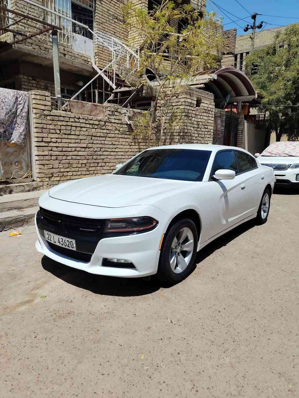 للبيع جارجر 2016 رقم أربيل مواصفات sxt محرك 6 سلندر شاشه كبيره كشنات حضن تشغيل عن بعد داخله كلين صورها بل منشور بيها صبغ جوه المسطره واضحه ب سونار  جاهزه محرك گير تبريد حداده اماميه وخلفيه ويل ١٨ وتخم تاير سياره جانت محدثه اس ارتي ورجعت البنيدالبلادي وشديت دعاميات ودوسات اصليات السعر ١٨٨ وبيها مجال بسيط العنوان بغداد ***********
