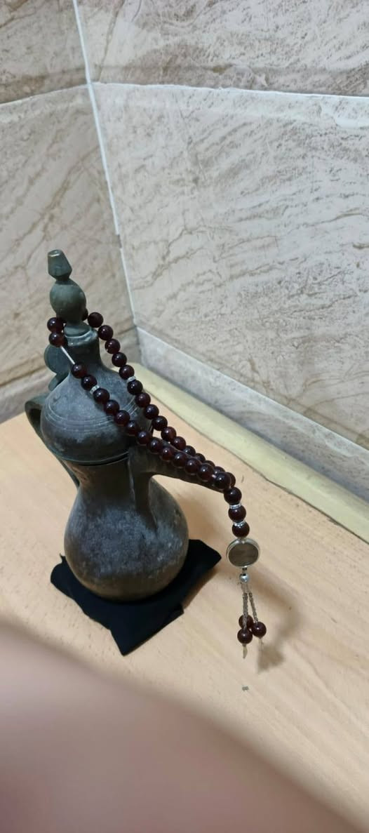 السلام عليكم 
دله مختوم ( محمد عارف الصلحاني)
طرق سوري قديم 
يوجد توصيل ***********

