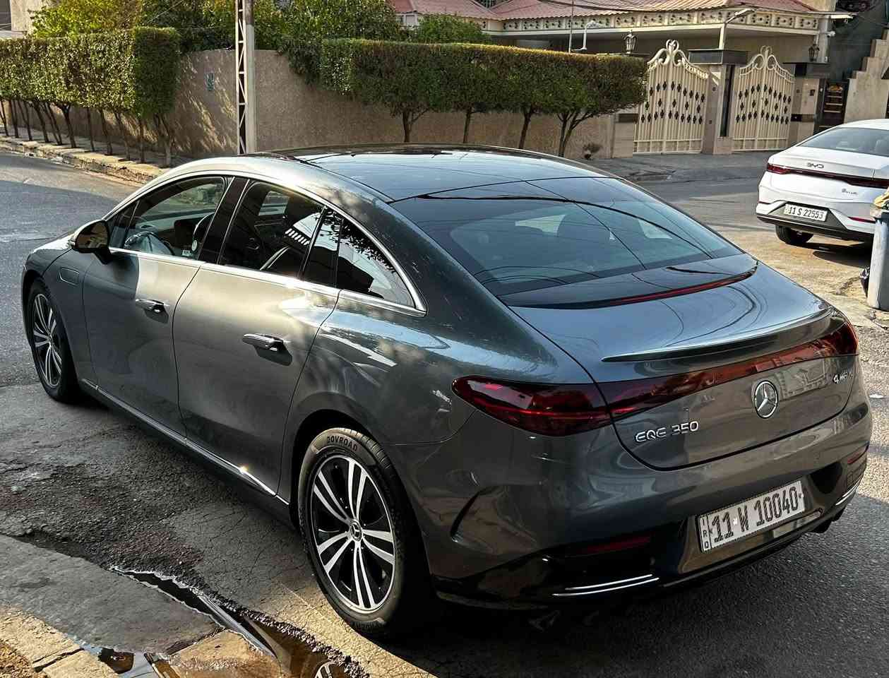 مرسيدس EQE 350 موديل 2023
كهربائية بالكامل
ماشيه 19.000 مايل فقط
قوة 292 حصان
بطارية 89 كيلوواط
تدعم الشحن السريع DC لغاية 170 كيلوواط
شاشة وسطية كبيرة
أبل كار بلاي
أندرويد أوتو
نظام صوت محيطي
بانوراما بالكامل
كاميرات 360 درجة
حساسات أمامية وخلفية
شاحن لاسلكي
كوشنات أمامية كهربائية بالكامل
تدفئة كوشنات
دخول وتشغيل بدون مفتاح
إضاءة داخلية محيطية
نظام ملاحة
مثبت سرعة
مراقبة ومساعدة المسار
فرملة طوارئ
أنظمة متقدمة لمساعدة السائق
وباقي مواصفات الفئة
كهربائية بالكامل
وارد أمريكي
حالة السيارة:
ضرر بسيط بالصندوق فقط
تم تعديل الصندوق وصبغه
الإيرباكات سليمة
رقم بغداد مميز
تحويل مباشر
مكان السيارة:
بغداد – حي القاهرة
السعر 350 $
رقم التواصل::***********
