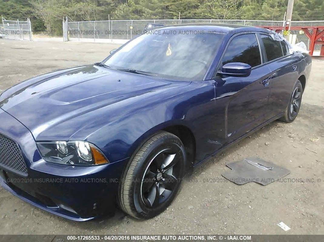 السلام عليكم جارجر 14 
داخله كليين للعراق فقط طلقه ب الجاملغ الخلفي 
وصار بيها قطعه ب العراق جاملغ خلفي عكس سايق وبارد 
رقم ذي قار بأسمي 
لوحات أنكليزي 
محرك وكير كفاله 
سته سلندر 3600
شاشه srt
تبريد قطعتين 
مكفوله من البجم 
ماشيه 85ميل 
مامشتغله خط نهائيا والدليل مشيها وبموديلها 
كامله حداديتها اي طكطكه مابيها
السعر 140 
للاتصال ***********

نص مكتوب في الصور:
- 000-17265533 - 04/20/2016 INSURANCE AUTO AUCTIONS, INC. - IAAI.COM