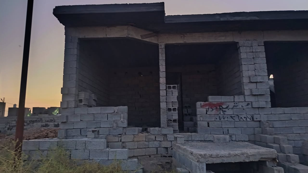 البيع بيت كليه القدس ديالى *********** مساحه بيت ١٠٠ سعر مناسب
