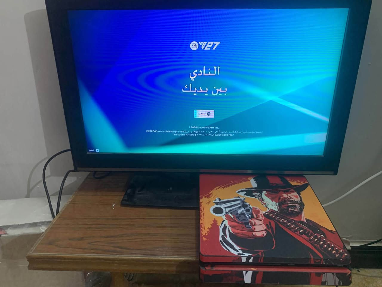 ***********

بلي فور سلم مهكر للبيع
بي فوك ال 15 لعبة
هارد حجمه 500GB
جوستك وحده
مفتوح تنضيف
شغال بدون أي مشاكل
بي لعبة فيفا ٢٧ و بيس ٢٧

السعر 200 قفل بدون عمله
مكاني بغداد الكرخ 
لا يوجد توصيل
واتساب *********** بغداد, العراق

نص مكتوب في الصور:
- متابعة