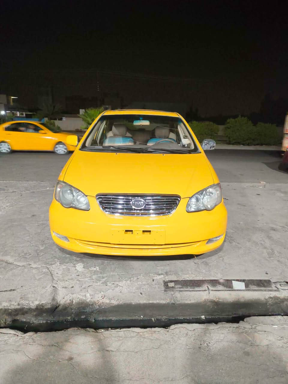 Byd للبيع
الموديل 2011
صبغ جديد نظيفة اقتصادية بالبانزين 
رقم ألماني مشروع وطني 
هيئة 200الف ع المشتري  غرامات صفر 
محرك مستبوشي اصلي مامحورة 
كير شرط سيارة مالرزق
السعر 38$

