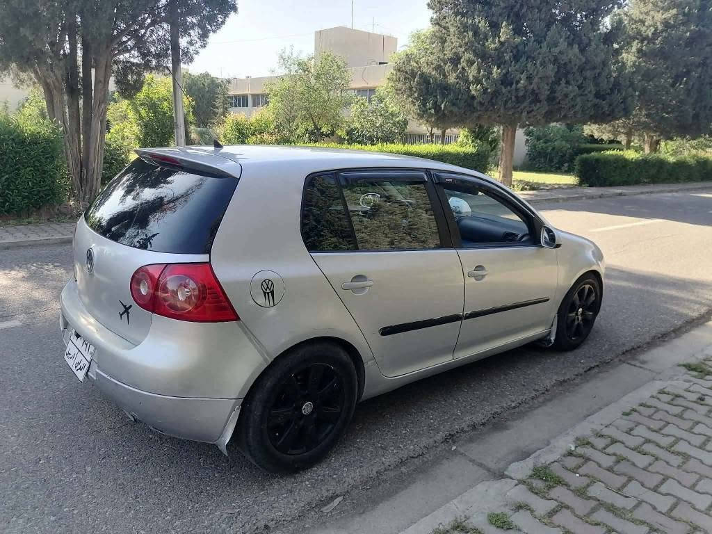 گۆڕینەوە بە سیارەی فول غرامە و فرۆشتن، فول مواصفات بێ سلات
گۆلف 2009 mk5 gt واتە فول بی سلایت،مکینە 20 بێ تۆربۆ مرغوب،گێر 6 نمرە  مرغوب تۆماتیک و عادی و سپۆرت، تبرید مرکزی یە ،گێر و مکینە و تبرید و کارەبایات و غرامە و بەناو کردن بەشەرتە
بۆ زانیاری زیاتر لەوتساپ نامە بنێرن یان تلفون بکەن لەگەڵ ڕێزدا 
وەتساپ   *********** أربيل, العراق
