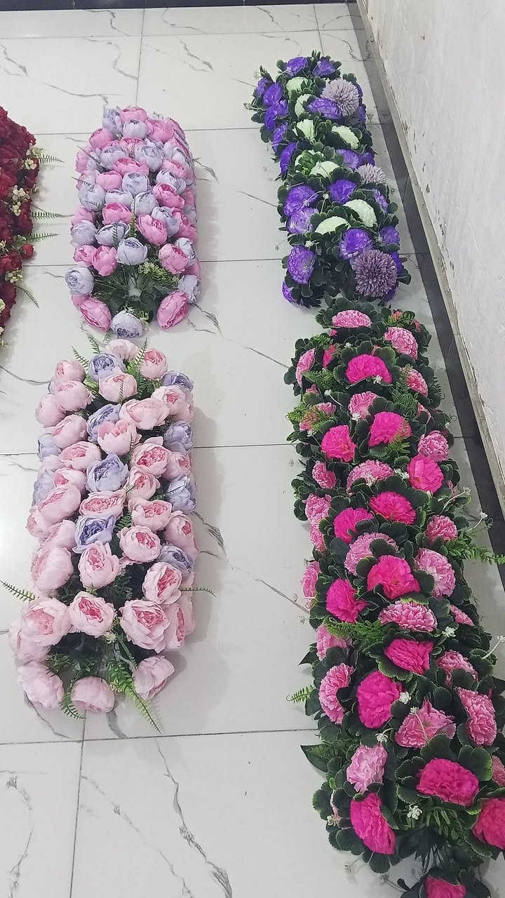 السلام عليكم ورد امتار باسعار مناسبة
