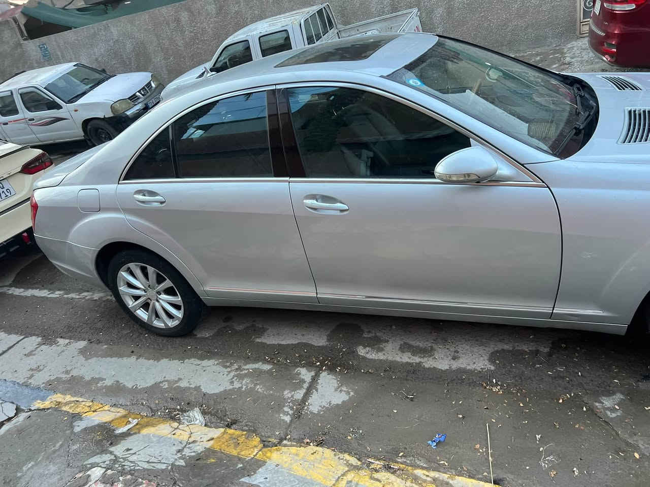 مارسدس  s350 6 سلندر
2006محدث 2013

 فول مواصفات معروف مواصفات ال اس 

باب قصير مو طويل 

مكينه كير وغرفه كله جديد مكفولات 

مابيه اي نقص فقط الناضور اليلي بي خلل 

الباقي كله شغال دبلات هواء شغالات 

كشنات كهرباء بيبان شفط وصندوك هم 

كلشي بلادي كهربائياتهة وضفيرتهة بلادي 

بيه صبغ عله كد شبر بلتكمه وشبرين بل قماره شرررط بدون قطره معجون ولا دكه جاكوج اثرر حرك وصوفرت وصبغته ع ايدي وموجوده صور قبل لصبغ السياره بيه رقم شبه مميز بغداد ب اسمي 

السعر١٧٥ وبيه مجال مكاني بغداد الشعب 

***********
