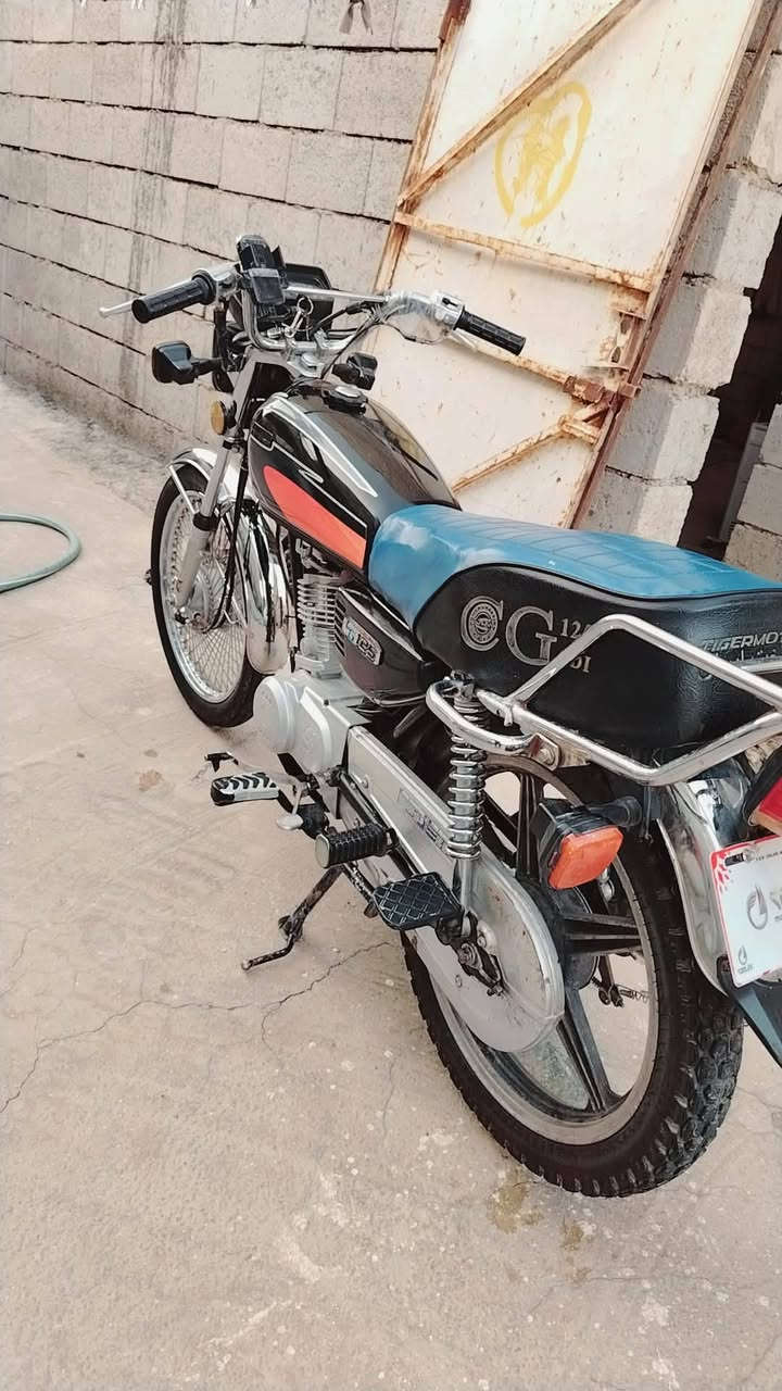 ٢٢٠ • مامفتوح • للبيع