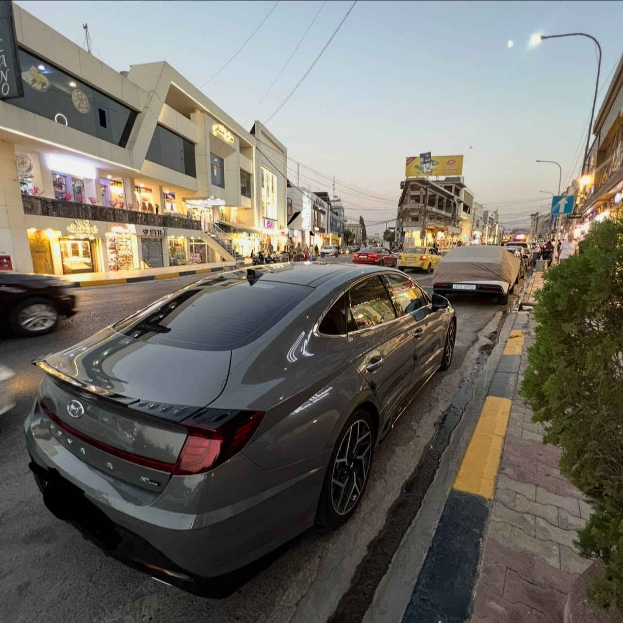 SONATA 2022 N Line
2500 TURBO 🚀
(سعر مناسب جداً 167$)
لون سمنتي ماشيه (85) كيلو .
المواصفات:
 الكاميرا الخلفية
سقف بانورامي
التحكم على المنحدرات
كاميرا 360
مستشعر وقوف
تدفئة المقاعد
تبريد المقاعد
بصمة
شاشة
مراقبة النقطة العمياء
التحكم التلقائي في درجة الحرارة
نظام بدء التشغيل
نظام فرملة الطوارئ
6 وسادة هوائية
مصابيح زينون الأمامية
المصابيح الأمامية ليد
عرض المعلومات على الزجاج الامامي
لوحة قيادة رقمية
أبل كاربلاي
التشغيل عن بعد
12 وسائد هوائية 
رادار
شاحن لاسلكي
كشنات  رياضي حضن مختم N  
ختم الN بكل مكان 🚀
(ضرر السياره ثلاث قطع بچم كبس لا دواخل ولا ايربكات صندوق + جاملغ امامي + جاملغ خلفي ) 
رقم الشاصي :KMHL 14JCXNA243225
رقم الهاتف ***********
(لا اتواجد على الخاص )
