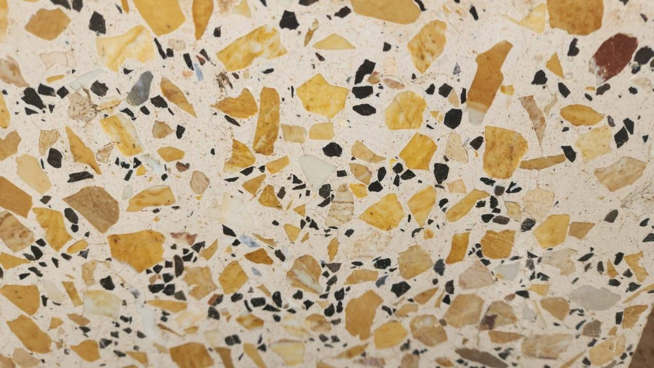 محتاج خلفات كاشي  6 وعمال 8  اتصال ***********
