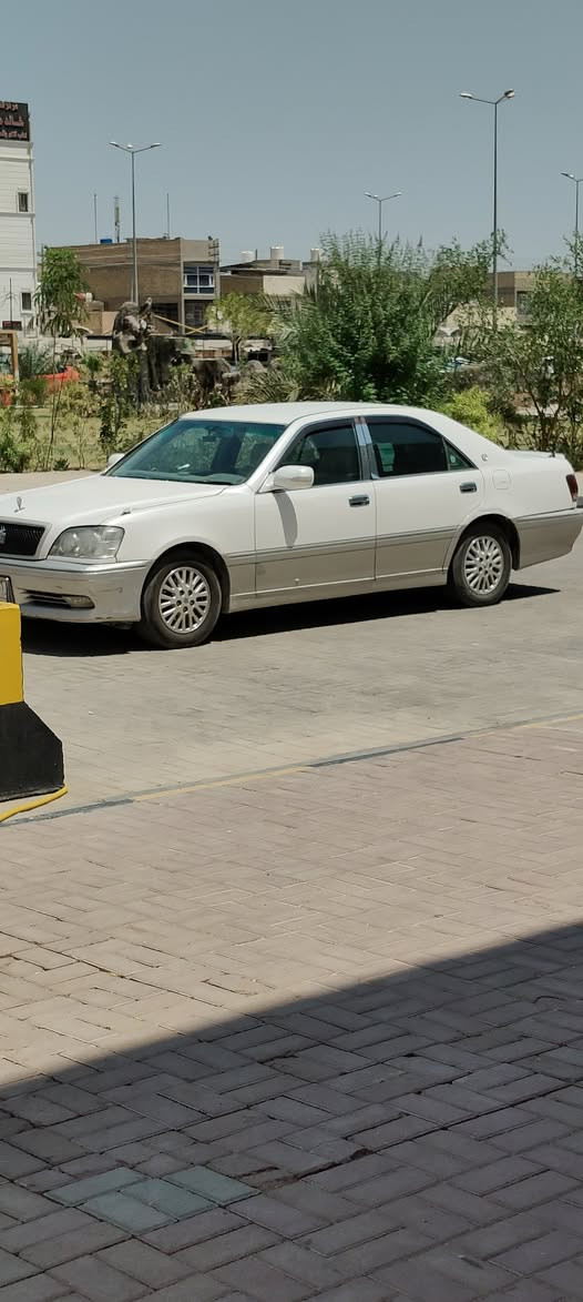 السلام عليكم ملكه لبيع رقم انبار اصولي مداور ثاني يوم
سياره دكمتين محرك vvt مكفوله من الكص والنقل الجثه  سياره حلوه نضيفه شوف العين كير ومحرك وحداديه وتبريد فول السعر 105 وبيه مجال 
***********
