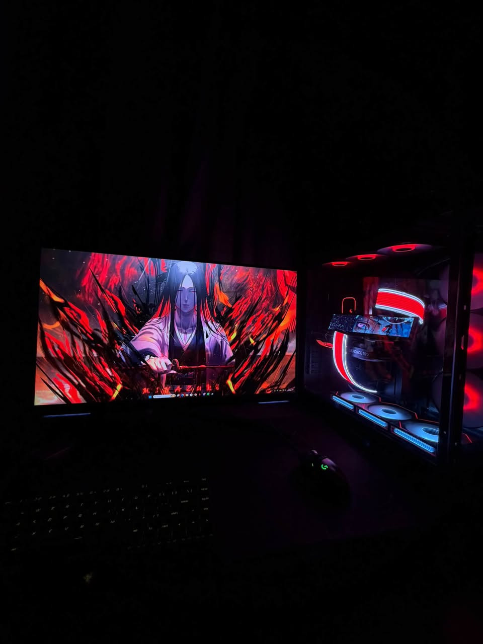 Setup High-end للبيع
مواصفات الحاسبة :
Cpu : intel i7-13700kf
Gpu: Rtx zotac 4070 ti super gaming oc
Ram : 2*16 DDR5 corsair 6000 
Ssd : 1 tb nvme lexar + 256 samsung 990 pro 
M.b : Msi Z790 wifi pro 
P.s.w : 850w Deep cool 
Cooler : LE 720 deep cool 
Case : Ch 780 deep cool 
عليها اضافات lian li streamer عدد (2) + bottom fan lian li reverse 
شاشة display لعرض الصور وgif من شركة Truzx.

شاشة : Samsung Odyssey G7 32 4K (3840 x 2160) 144Hz 1Ms IPS Flat

Keyboard : Razer Blackwidow v3 mini 
Mouse : Logitech g502 
Mouse pad : Artisan ninja 
Headset : steelseries sonar Nova 2 

السعر : 3,400,000 دينار عراقي وبيها مجال بسيط
المكان : بغداد-السيدية
رقم الهاتف: ***********
